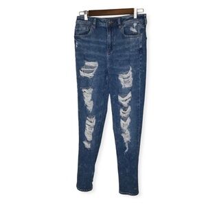 American Eagle Ripped Mom Jeans Size 4.